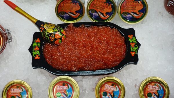 俄食品质量认证机构介绍如何挑选红鱼子酱 - 俄罗斯卫星通讯社