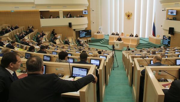 俄联邦委员会通过一项关于卸任总统可担任终身议员的法律 - 俄罗斯卫星通讯社