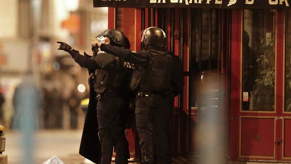 3名恐怖分子在警方于巴黎郊区圣但尼的行动中被击毙 - 俄罗斯卫星通讯社