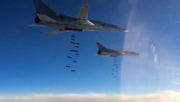 俄圖-22MS遠程轟炸機對敘利亞境內的“伊斯蘭國”設施進行打擊 - 俄羅斯衛星通訊社