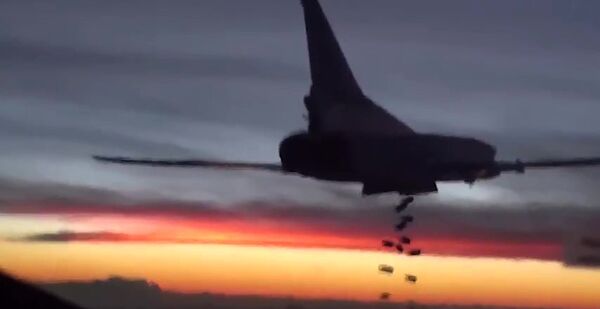 專家：從伊朗起飛將俄轟炸機打擊“伊斯蘭國”效率提高2倍 - 俄羅斯衛星通訊社