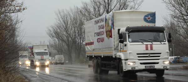 俄紧急情况部车队向顿巴斯运送400吨人道主义援助物资 - 俄罗斯卫星通讯社