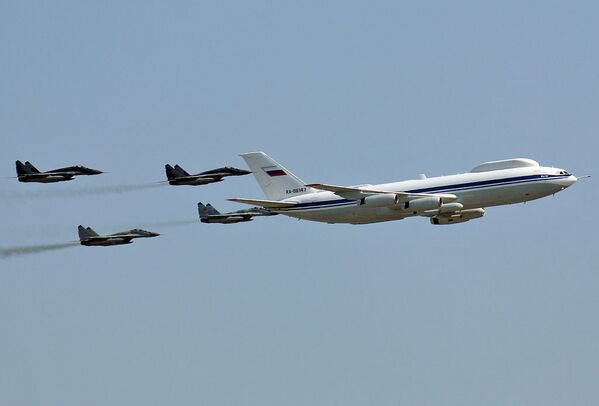 伊尔－８０指挥机及米格－２９战机 - 俄罗斯卫星通讯社