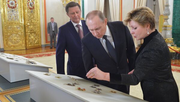 普京出席莫斯科克里姆林宮博物館俄帝國勳章的轉交儀式 - 俄羅斯衛星通訊社