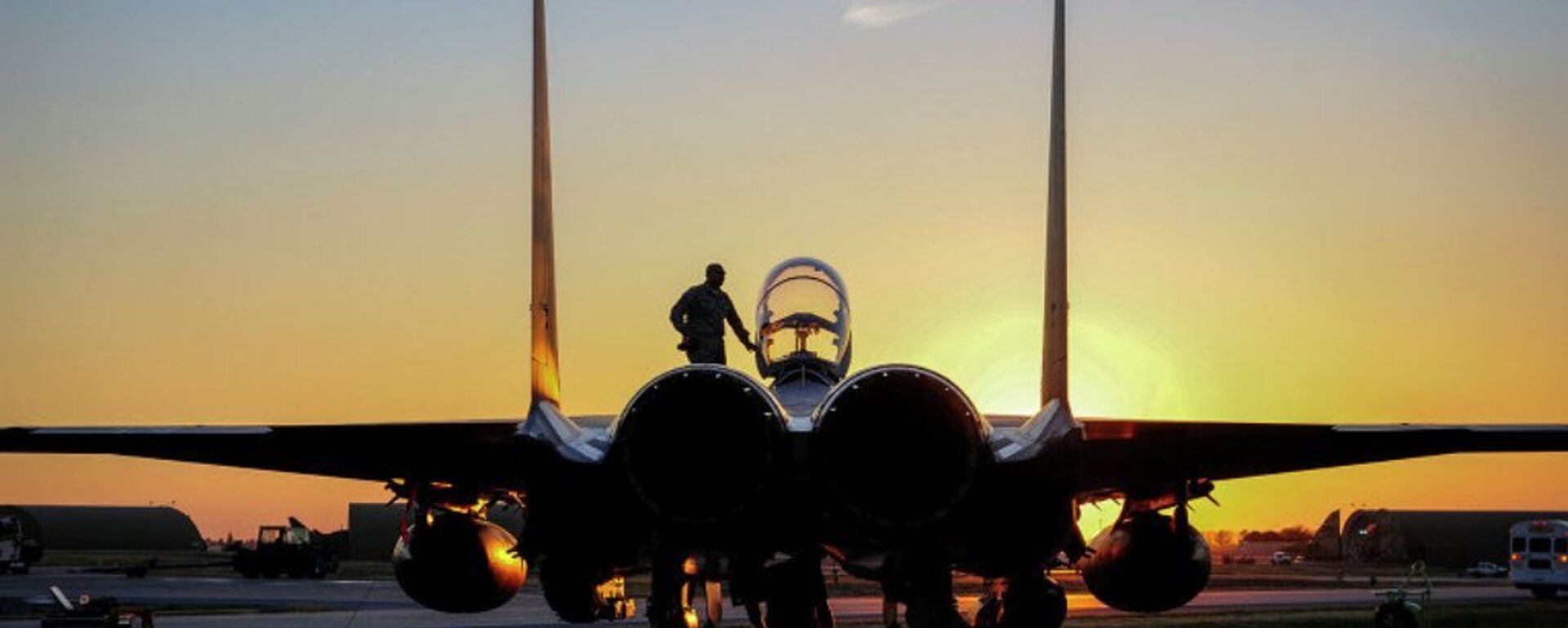 美波音公司獲得價值85億美元的合同，將向以色列供應F-15戰鬥機 - 俄羅斯衛星通訊社, 1920, 30.12.2025