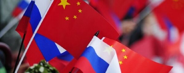 Россия Китай флаг - 俄罗斯卫星通讯社