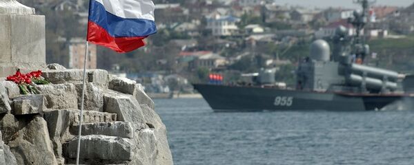 俄黑海舰队军舰在黑海水域伴航北约军舰群 - 俄罗斯卫星通讯社