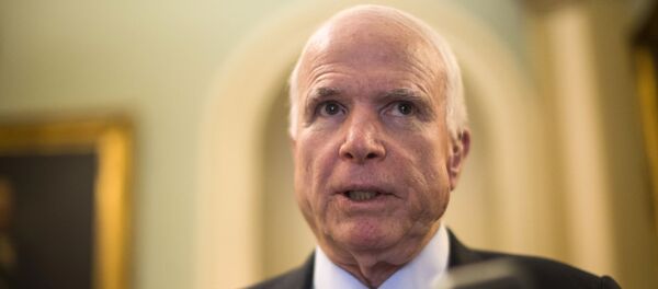 约翰•麦凯恩 - 俄罗斯卫星通讯社