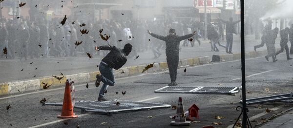 庫爾德政治家:軍隊武裝在土耳其吉茲雷市殺害130余名庫爾德人 - 俄羅斯衛星通訊社