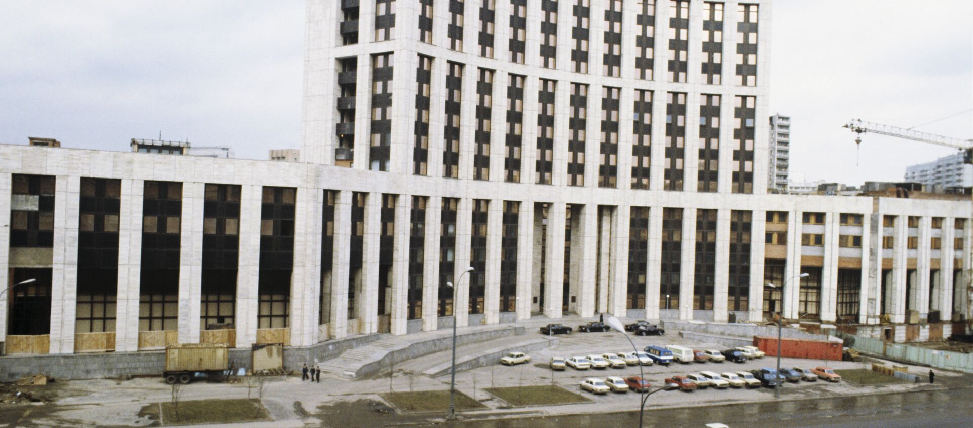 梅德韦杰夫：俄罗斯有兴趣参与俄对外经济银行及其中国伙伴的项目 - 俄罗斯卫星通讯社, 1920, 22.12.2015