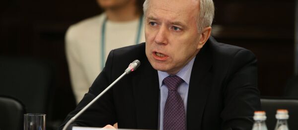 尤里•舒瓦洛夫 - 俄罗斯卫星通讯社