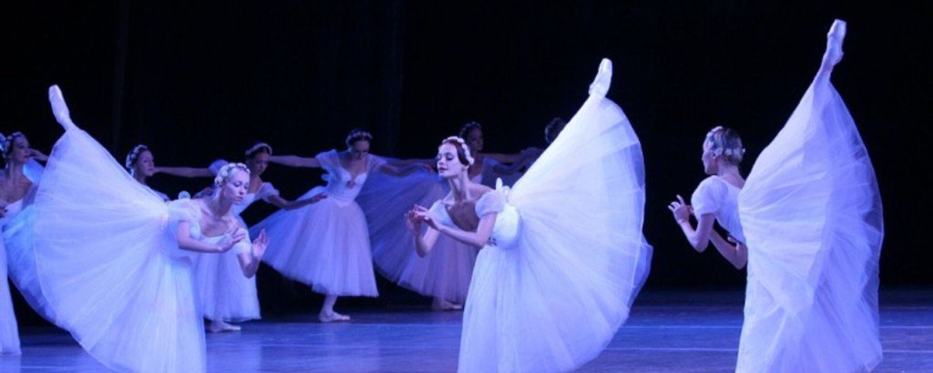 俄罗斯芭蕾舞 - 俄罗斯卫星通讯社, 1920, 01.06.2022