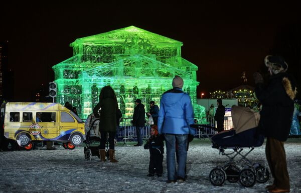 莫斯科艺术节上的大剧院冰雕 - 俄罗斯卫星通讯社