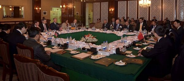 中国愿为喀布尔与塔利班和谈提供帮助 中国愿为喀布尔与塔利班和谈提供帮助 - 俄罗斯卫星通讯社