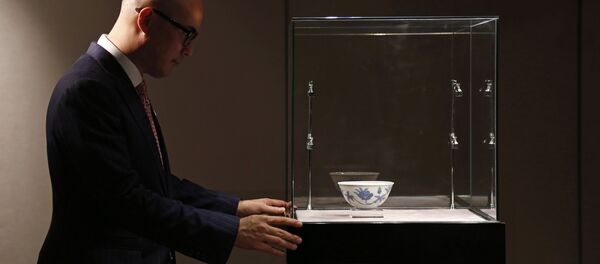 最好中國瓷器”藏品將拍賣 估價2800萬美元 - 俄羅斯衛星通訊社
