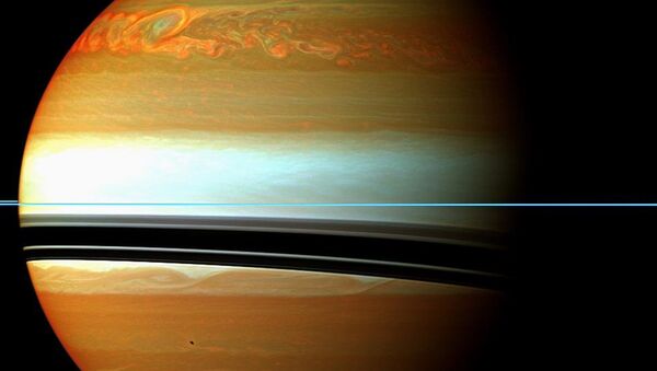 “卡西尼”号探测器在土星及其光环间飞行 - 俄罗斯卫星通讯社