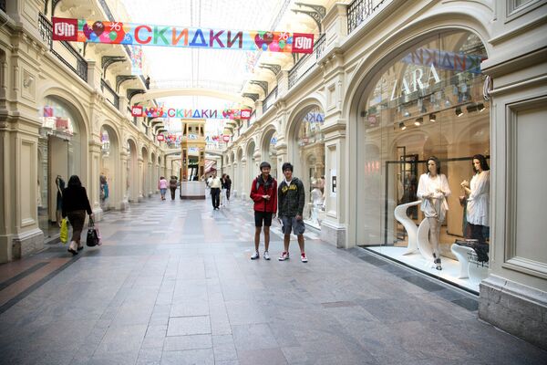 中國旅遊者在俄羅斯 中國旅遊者在俄羅斯 - 俄羅斯衛星通訊社