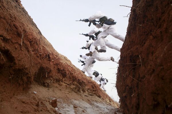 中国人民解放军士兵在训练 - 俄罗斯卫星通讯社