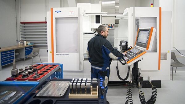 切爾尼科娃校長：俄羅斯國立科技大學工程技術中心竣工 - 俄羅斯衛星通訊社