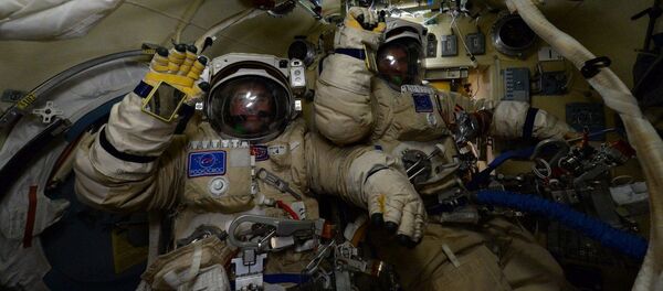 Выход в открытый космос российских космонавтов - 俄罗斯卫星通讯社