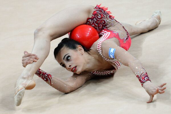 以色列運動員阿什拉姆·麗諾伊(Ashram Linoy)在莫斯科藝術體操比賽中。 以色列運動員阿什拉姆·麗諾伊(Ashram Linoy)在莫斯科藝術體操比賽中。 - 俄羅斯衛星通訊社