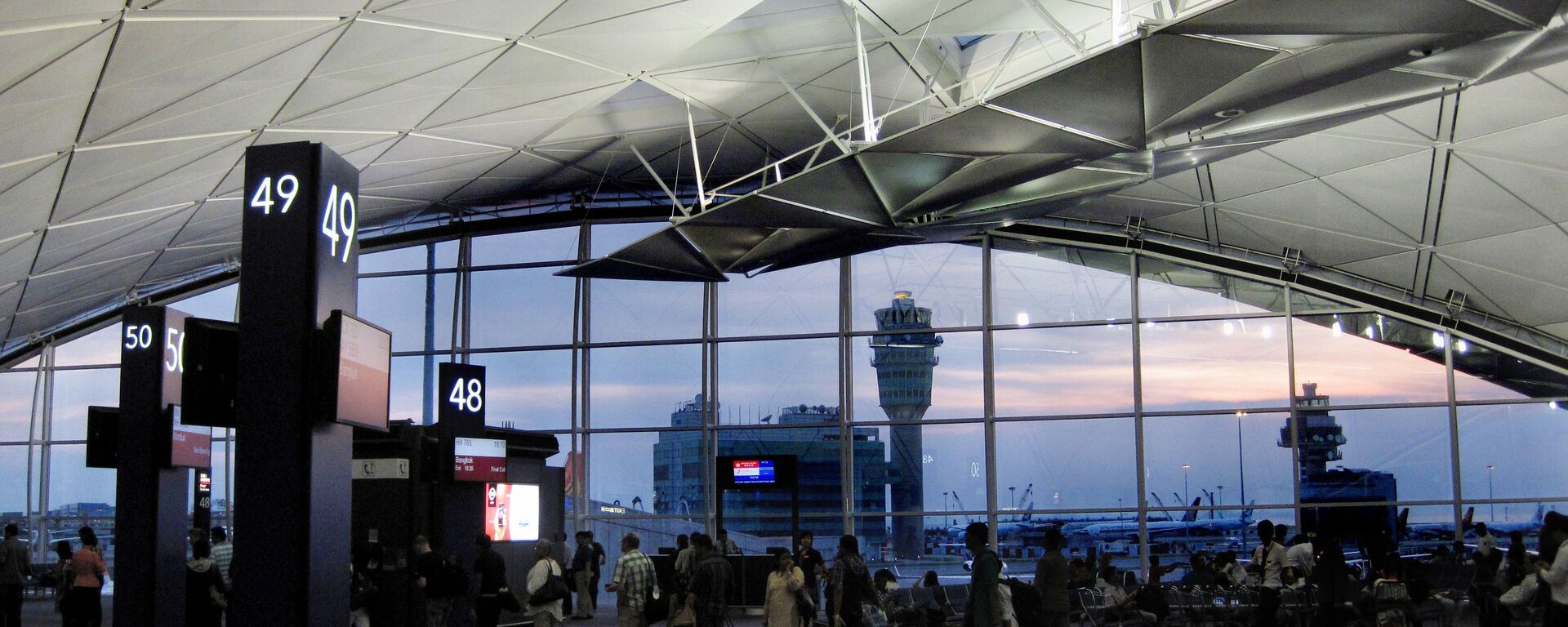 香港机场 - 俄罗斯卫星通讯社, 1920, 30.12.2025