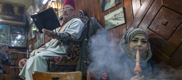 塔吉克斯坦禁吸水烟 塔吉克斯坦禁吸水烟 - 俄罗斯卫星通讯社