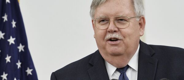 美驻俄使馆：奥巴马可随时取消对俄制裁 - 俄罗斯卫星通讯社