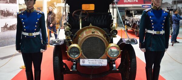 领导的汽车 - 俄罗斯卫星通讯社