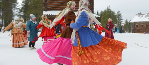 中國記者在北京以俄式薄餅和圓圈舞慶祝謝肉節 中國記者在北京以俄式薄餅和圓圈舞慶祝謝肉節 - 俄羅斯衛星通訊社