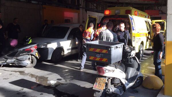 Израильская полиция и скорая помощь у бюро RT в Тель-Авиве Израильская полиция и скорая помощь у бюро RT в Тель-Авиве - 俄罗斯卫星通讯社