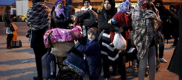 今年初以来18.4万移民经海路抵欧 - 俄罗斯卫星通讯社