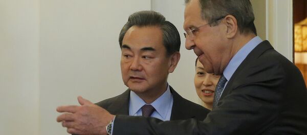 俄中两国外长讨论在20国集团（G20）框架下的两国协作问题 - 俄罗斯卫星通讯社