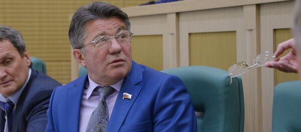 维克托∙奥泽罗夫 - 俄罗斯卫星通讯社