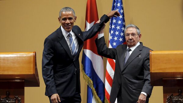 勞爾·卡斯特羅向古巴人展示他並不是很喜歡美國總統 - 俄羅斯衛星通訊社