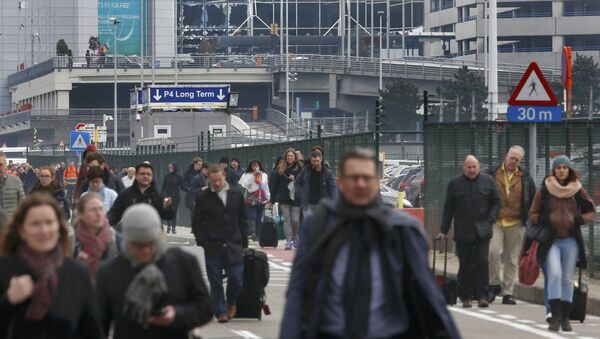 布鲁塞尔机场搬运工第六天罢工 约10万乘客受影响 - 俄罗斯卫星通讯社