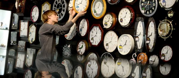 日本摩天大樓屋頂上的時鐘證實愛因斯坦的假設 日本摩天大樓屋頂上的時鐘證實愛因斯坦的假設 - 俄羅斯衛星通訊社