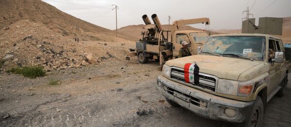 俄国防部：叙利亚政府军在俄空天部队支持下夜间击退武装分子对巴尔米拉的全部攻击 - 俄罗斯卫星通讯社