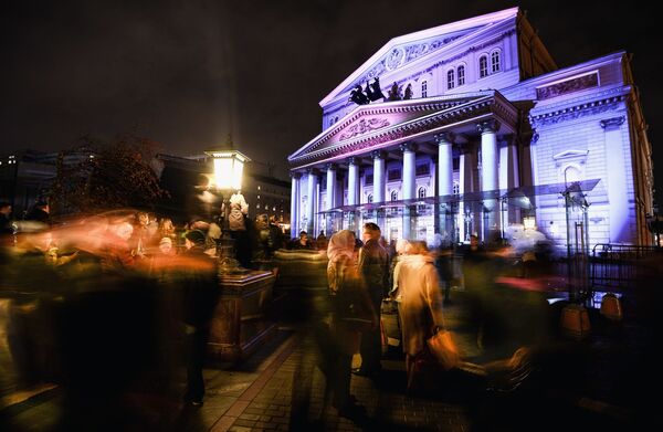 俄羅斯國家模範大劇院（即莫斯科大劇院）在國際“光圈”藝術節閉幕式上的燈光裝置。 - 俄羅斯衛星通訊社