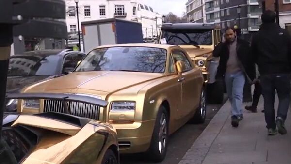 倫敦的金色超級跑車遊行 - 俄羅斯衛星通訊社