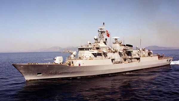土耳其海軍驅逐艦薩里黑斯號 - 俄羅斯衛星通訊社