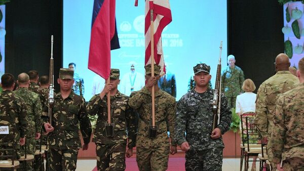 菲律宾与美国每年一度的“肩并肩”（Balikatan）联合军事演习 - 俄罗斯卫星通讯社