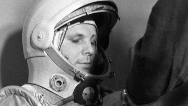 Космонавт Юрий Гагарин перед космическим стартом 12 апреля 1961 года на космодроме Байконур  - 俄羅斯衛星通訊社