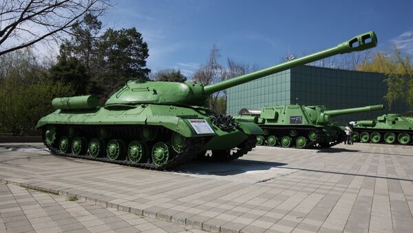 媒体：俄罗斯专家修复传奇的IS-2重型坦克 - 俄罗斯卫星通讯社