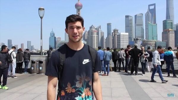 美国男子尝试用130元在上海度过一天 美国男子尝试用130元在上海度过一天 - 俄罗斯卫星通讯社