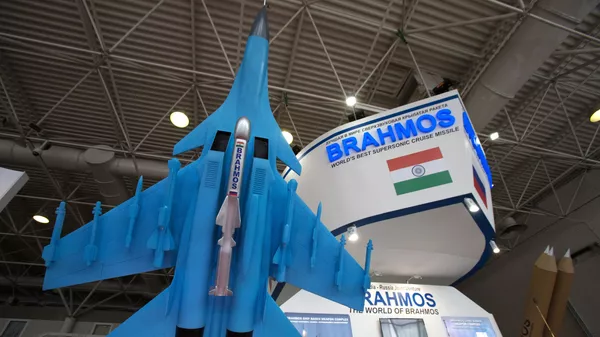 “布拉莫斯”巡航导弹首次苏-30机载试验将于1-2个月内开始 - 俄罗斯卫星通讯社