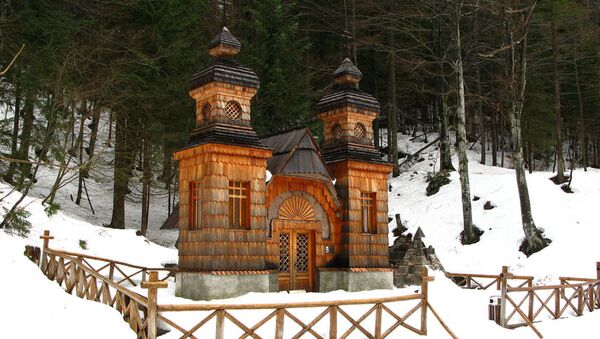 圣弗拉基米尔俄罗斯小教堂 - 俄罗斯卫星通讯社