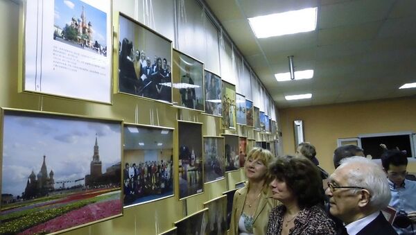《莫斯科的中国人和中国人眼里的莫斯科》主题摄影展在莫斯科隆重开幕 - 俄罗斯卫星通讯社
