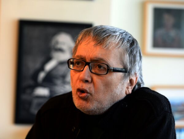 希克邁特·瑟汀卡亞（Hikmet Çetinkaya） - 俄羅斯衛星通訊社