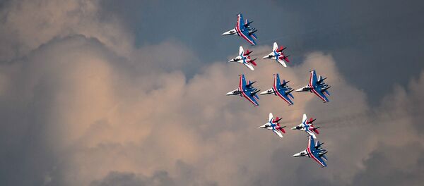 俄羅斯“勇士”和“雨燕”飛行表演隊將亮相第十一屆中國航展 - 俄羅斯衛星通訊社